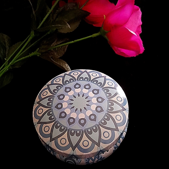 Candles - Picture 6 of 16